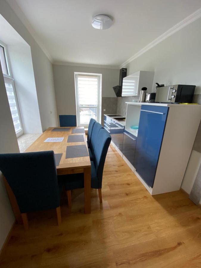 2 Raum Apartment Mit Terrasse, Hell Und Stilvoll Borna Zewnętrze zdjęcie